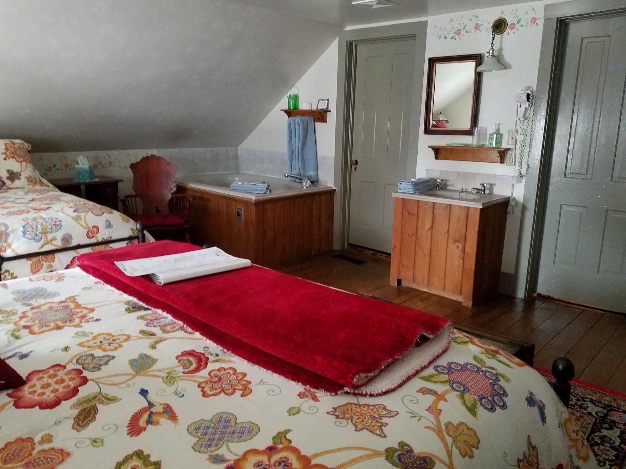 Lilly Pad Hotel Cedarburg Kültér fotó